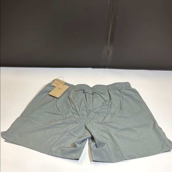 Nike Dri-FIT Gray Pants - Picture 4 of 5